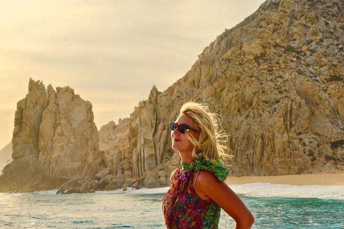 Cabo San Lucas Sunset Cruise with Unlimitted Drinks - The Sunset and Pacific Ocean Transition