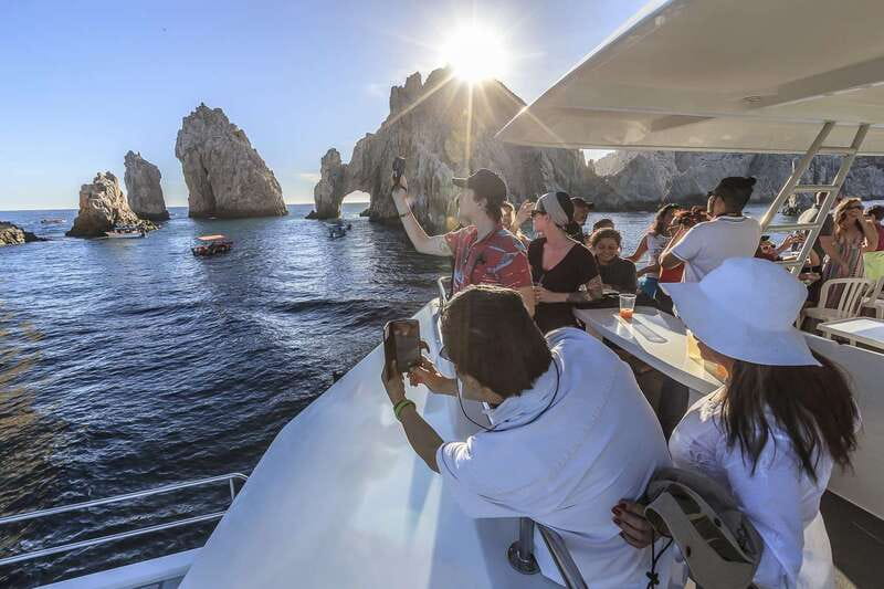 Cabo San Lucas: Sunset Dinner Cruise - Tasting a Mexican Buffet with Fresh Flavors