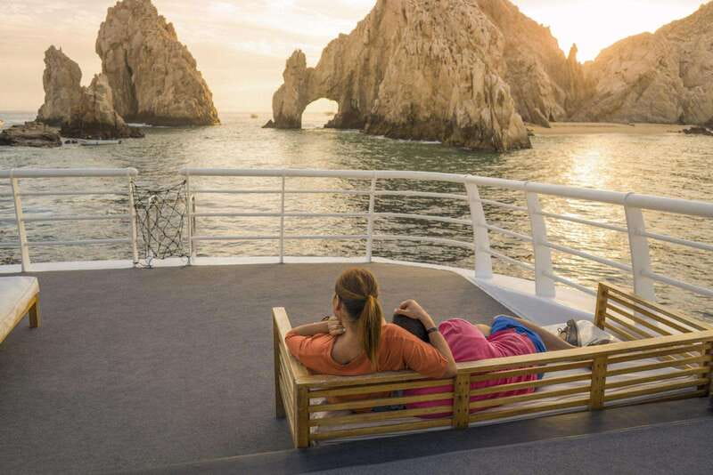 Cabo San Lucas: Sunset Premier Dinner & Show Cruise - Unlimited Cocktails and Open Bar Options