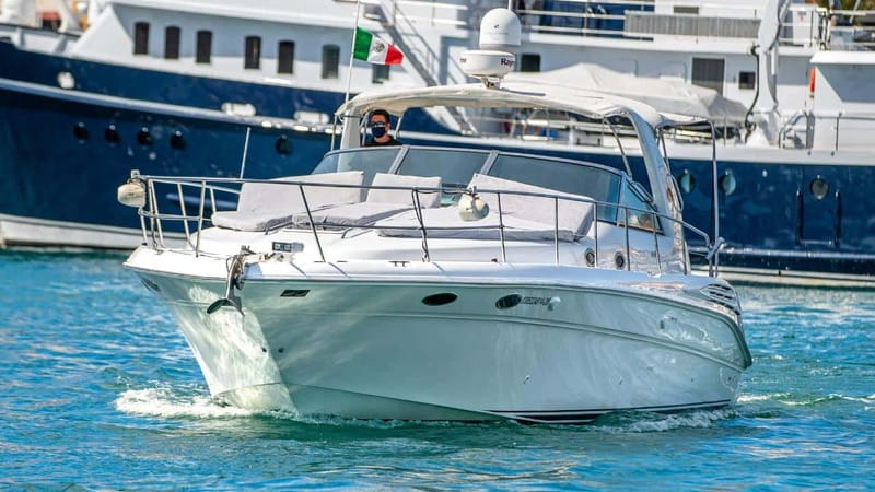 Cabo San Lucas Tour To Balandra Beach - Amenities and Safety Features on the Yacht