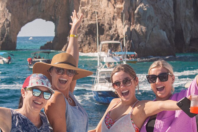 Cabo San Lucas Whale Watching Lunch Cruise - Entertainment and Photo Opportunities at El Arco