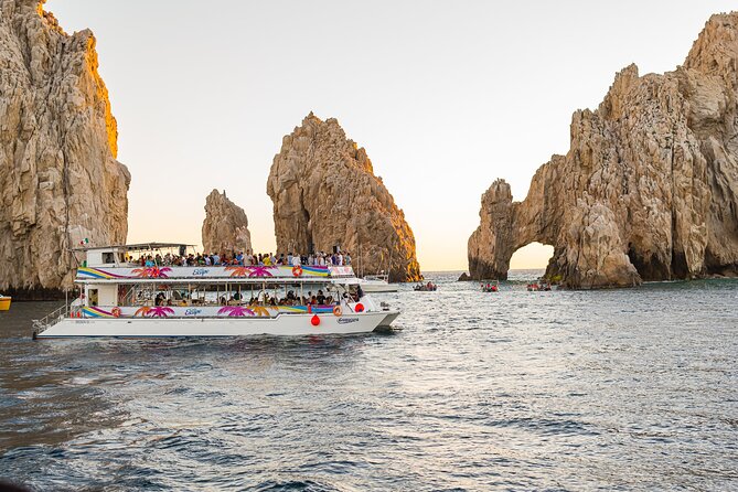 Cabo Sunset Dinner Cruise: Fajitas, Lands End and Party - Scenic Views During Dusk and Sunset