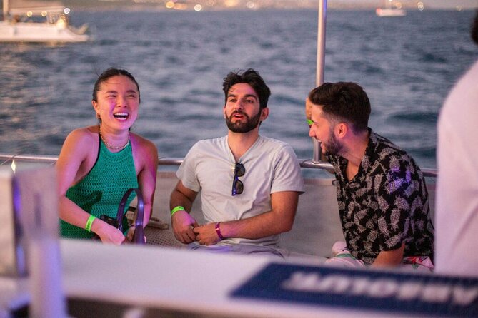 Cabo Sunset Fiesta Cruise - Logistics: Meeting Point, Transport, and Group Size