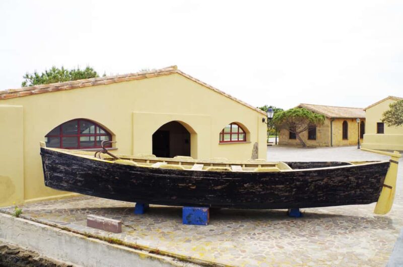 Cabras: A walking tour in the footsteps of the Barefoot Fishermen - Guided Tour Focuses on 17th-Century Fishing Life