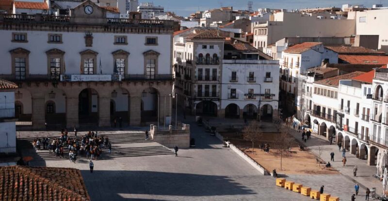 Cáceres: City Highlights Walking Tour with Local Guide - The Square of St. George and Religious Heritage