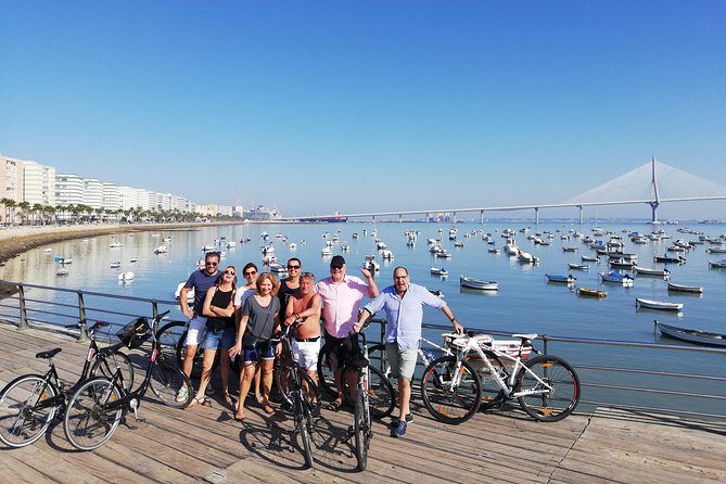 Cádiz 2:30h Bike Tour - Cycling Along the Seaside and Parks