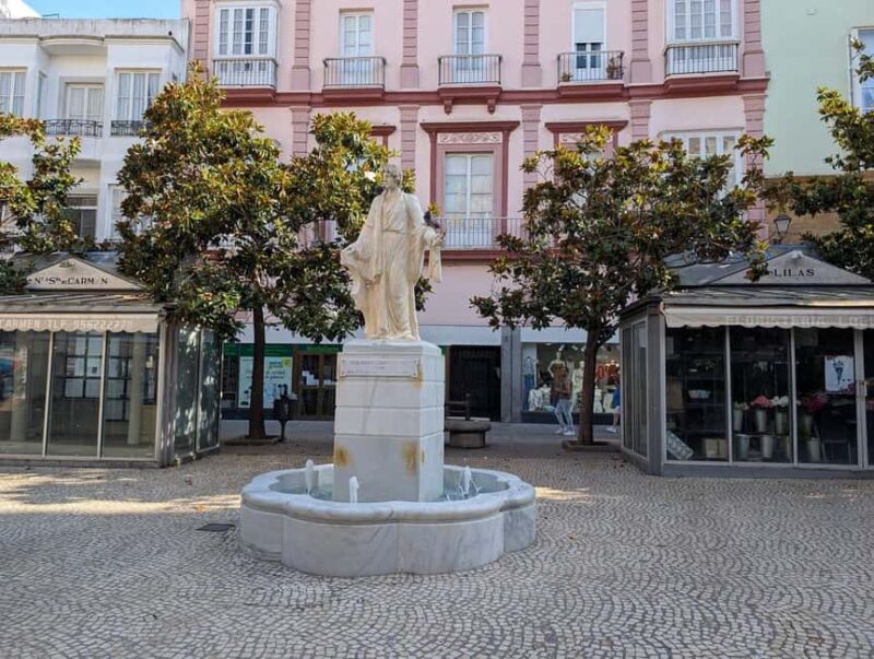 Cádiz: 90-Minute Essentials Walking Tour with Local Guide - Cádiz: 90-Minute Essentials Walking Tour with Local Guide