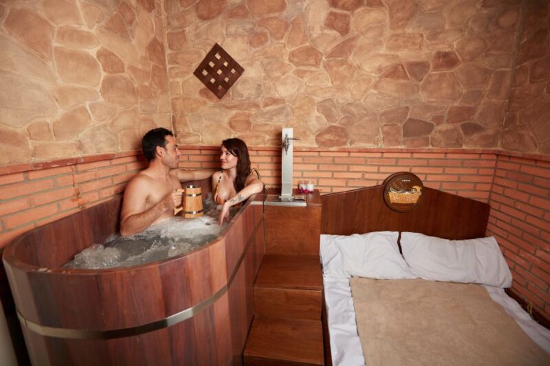 Cadiz: Beer Spa Entry Ticket with Beer and Local Snacks - The Beer Sauna and Its Benefits