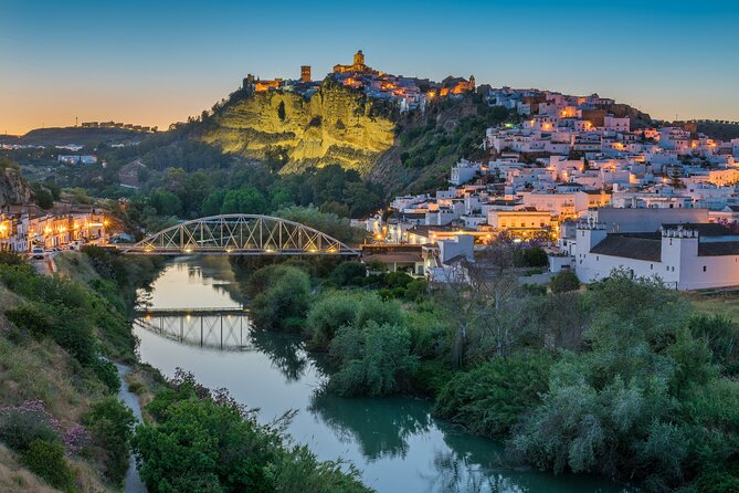 Cadiz: City Walk with Audio Guide in 7 Languages on your Phone - Strolling Through Cádiz’s Historic Squares and Green Spaces