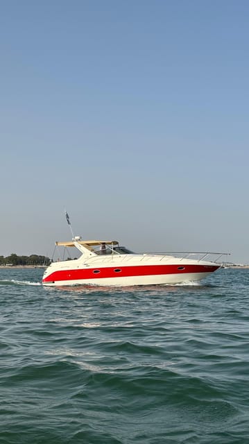 Cadiz: Exclusive Yacht excursion to La Caleta or Pepa Bridge - Starting Point at Puerto Sherry for a Smooth Departure