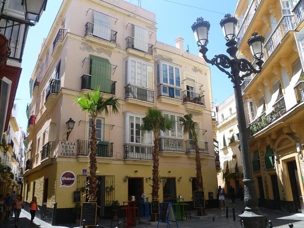 Cadiz Private Tour - Exploring Cádiz’s Main Squares and Historic Entrances