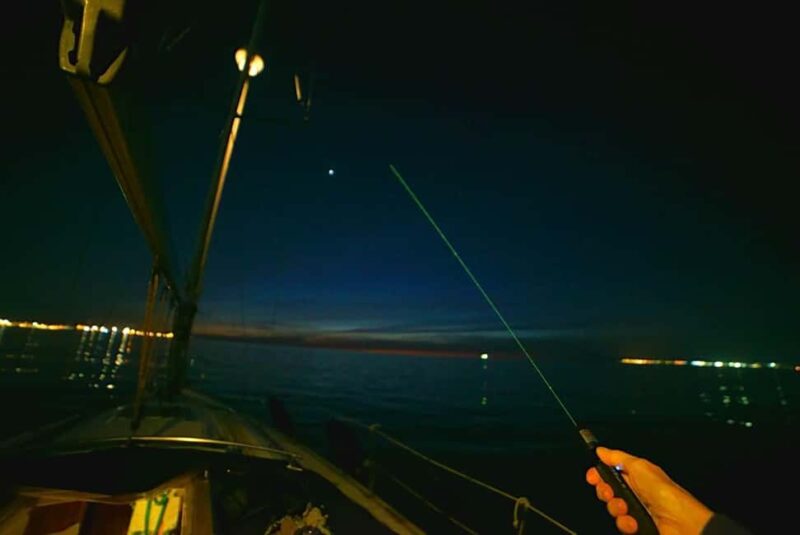 Cádiz: Sea Starlight Night Out with VR Experience - Dining and Drinks Aboard the Sailboat