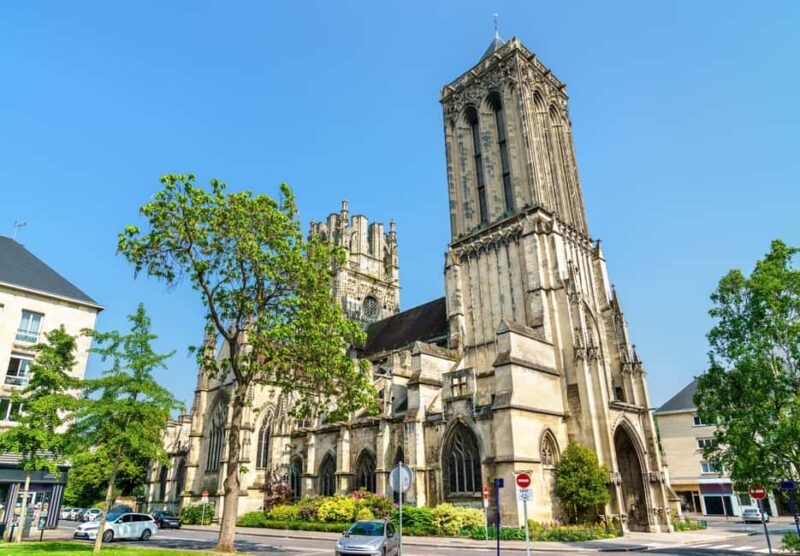 Caen: Express Walk with a Local in 60 minutes - Exploring Caen Castle and Its Surroundings