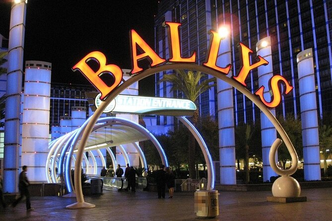 Caesars Palace Las Vegas Walking Tour - Paris Las Vegas and the Echo Anomalies