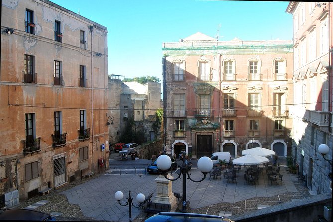 Cagliari Easy Tour - The Guide’s Role and Local Insights