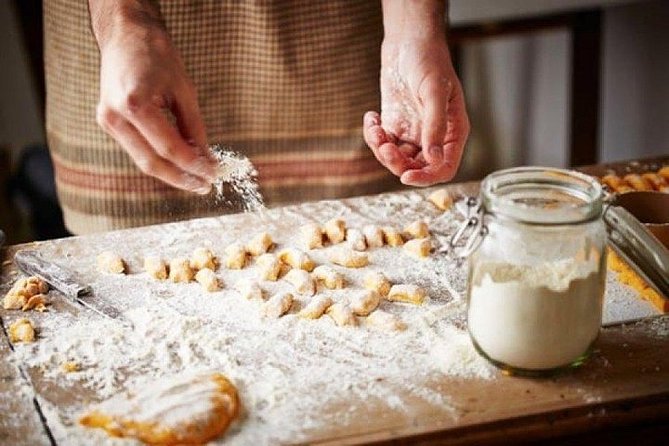 Cagliari Private Shore Excursion: Traditional Cooking Class with Lunch - Authentic Sardinian Cooking Experience in Cagliari for Food Enthusiasts