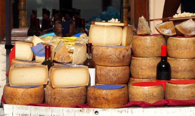 Cagliari: Taste Sardinia with a Full Meal Food Tour - From the Old Town to the Market Streets