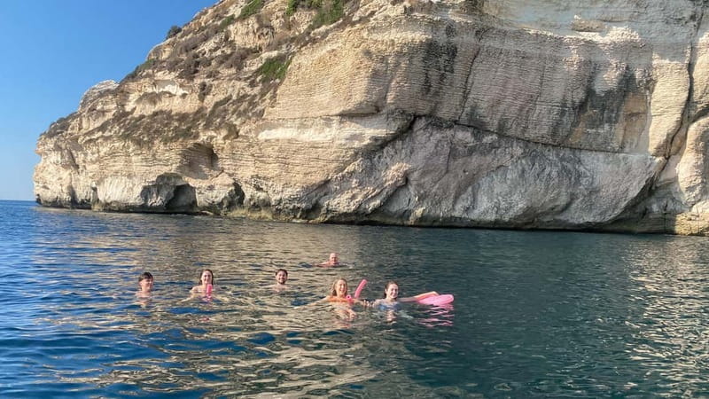 Cagliari: tour con 5 soste snorkeling e aperitivo - The Final Aperitif at Sella del Diavolo