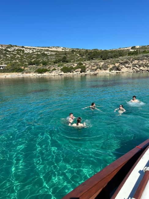 Cagliari:Excursion Hidden Beaches- Aperitif- 3Swimming stops - Accessibility and Physical Requirements