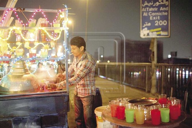 Cairo by Night Tour, Walking Tours & Horse Carriage - Exploring Downtown Cairo at El-Tahrir Square