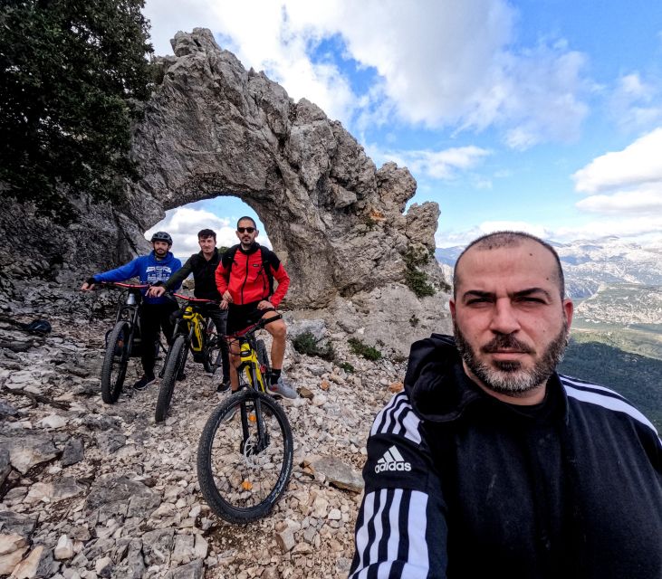 Cala Gonone and Dorgali e-bike tour - Swimming at Cala Cartoe or Cala Fuili