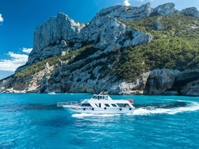 Cala Gonone: Cala Luna and Cala Sisine Boat Tour - Discovering Cala Sisine’s Natural Charm