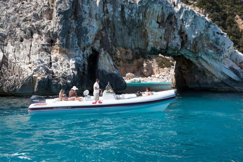 Cala Gonone: Exclusive Sunset tour in the Gulf of Orosei - Visiting Cala Mariolu and Watching the Sunset
