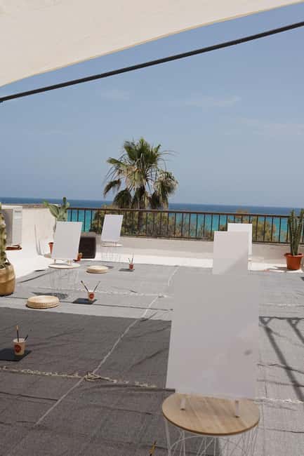 Cala Millor: Cava & Canvas Art Night at Coconut Shack - Cala Millor: Cava & Canvas Art Night at Coconut Shack