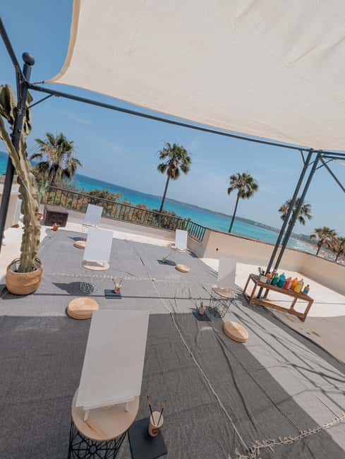 Cala Millor: Cava & Canvas Art Night at Coconut Shack - Key Points
