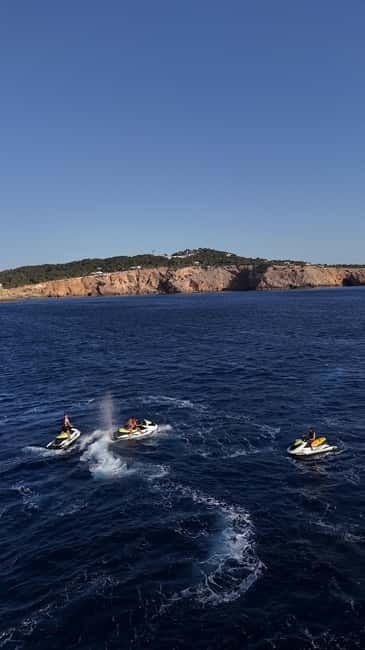 Cala Salada: 30-Minute Jet Ski Experience - The Experience with Certified Guides and Safety Measures