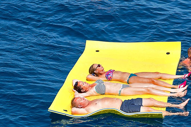 Cala Salada and Unspoiled North Beach Tour. Snorkelling and Aquarium - The Check-In Process and Management