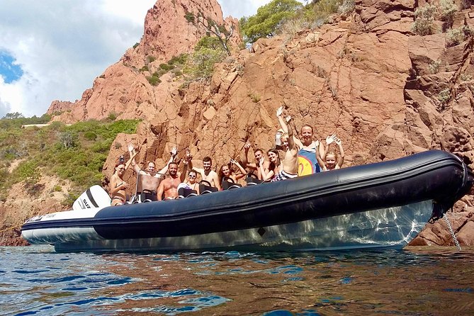 Calanques and red rocks - Departure Saint Raphaël - Highlights: Caves, Creeks, and Snorkeling