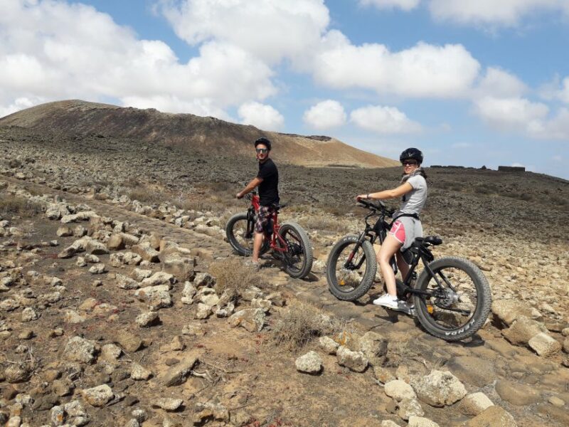 Caleta de Fuste/Corralejo: Guided E-Bike Tour & Crater Hike - Exploring El Cotillo and Its Lagoon
