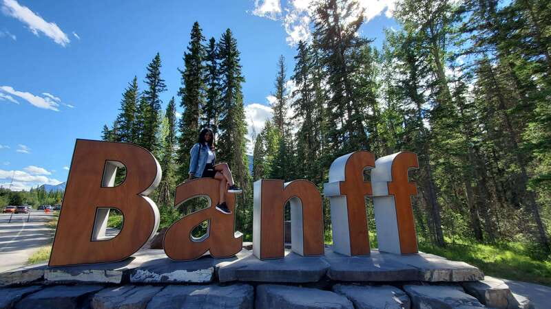 Calgary: 2-Day Banff National Park Highlights Summer Tour - Day Two: Lakes, Glaciers, and Spectacular Park Drives