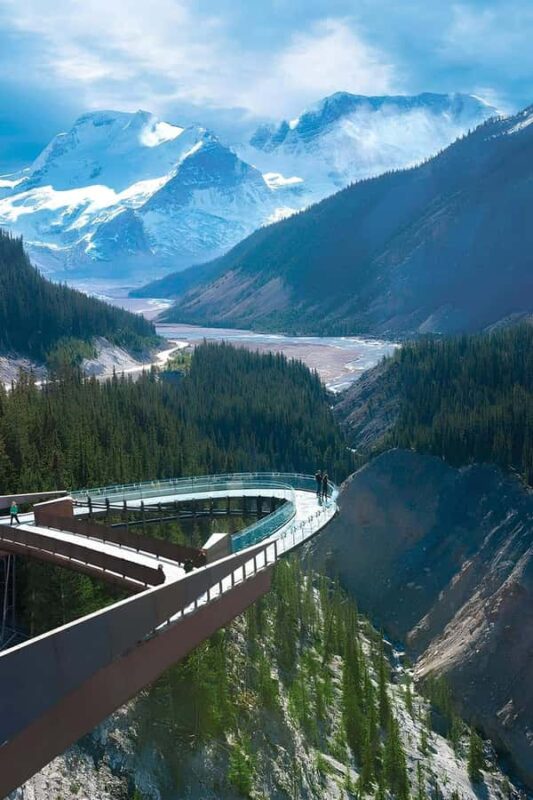 Calgary Banff: Columbia Icefield, Skywalk, and Lakes DayTour - Visiting the Columbia Icefield and Athabasca Glacier