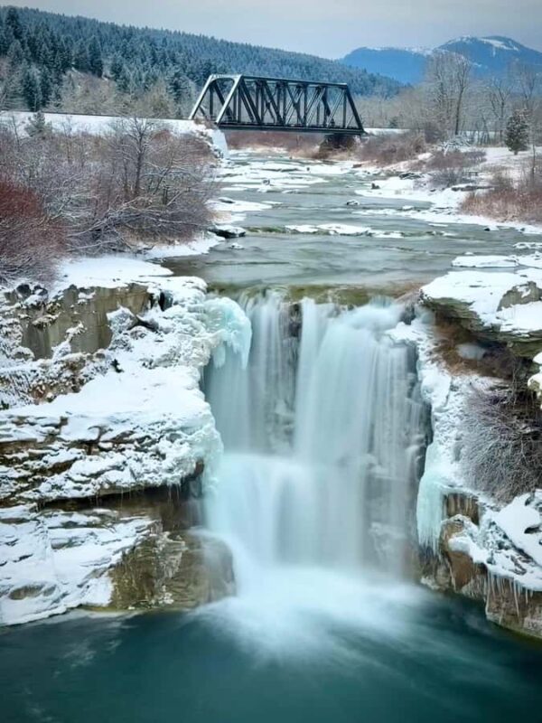 Calgary Banff: Columbia Icefield, Skywalk, and Lakes DayTour - Highlights of Lake Louise and Lake Minnewanka