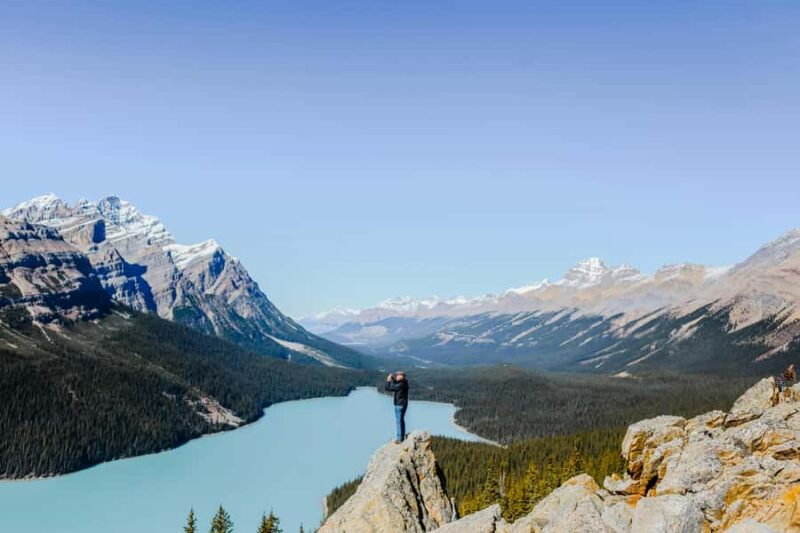 Calgary/Banff : Columbia Icefield, Skywalk, Crowfoot & lakes - Walking on the Athabasca Glacier and Special Vehicle Ride