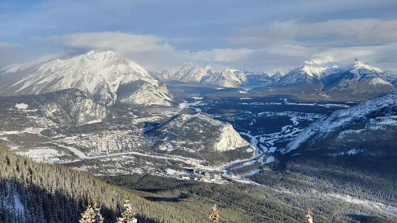 Calgary: Canmore, Banff, Lake Louise - Gondola Included - Lake Louise’s Natural Beauty and Optional Activities