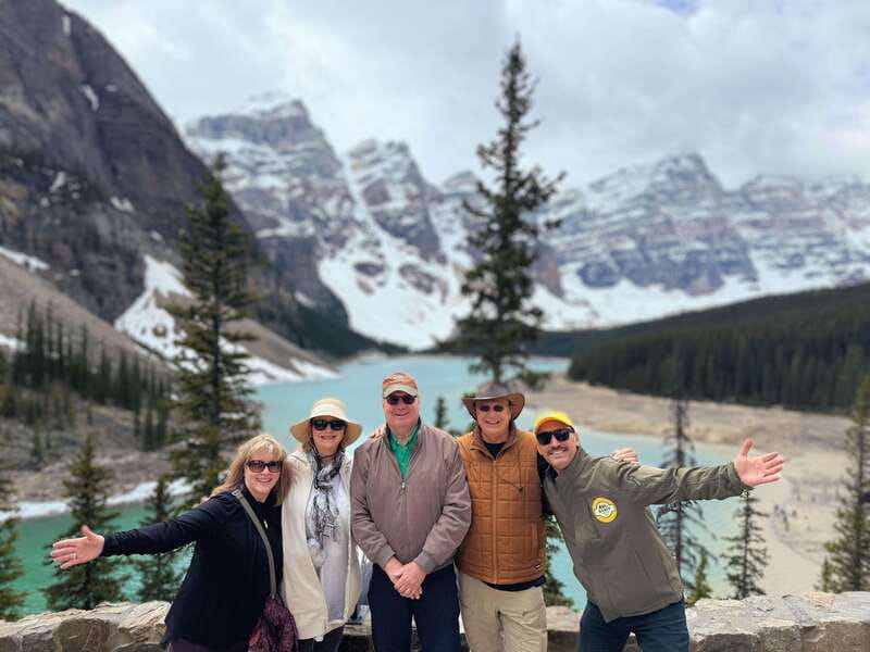 Calgary/Canmore: Lake Louise, Moraine Lake, & Banff Day Tour - Highlights of Lake Louise and Moraine Lake