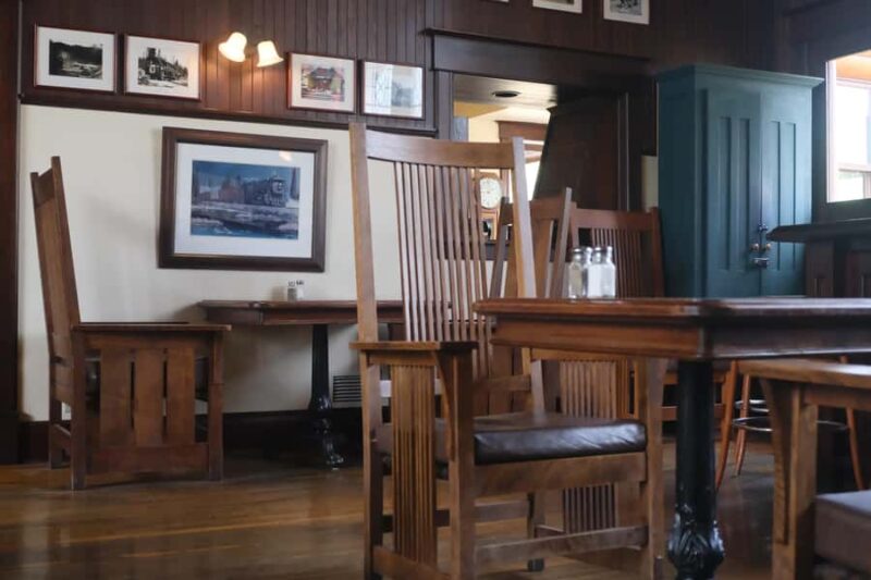 Calgary: Follow the Historical Canadian Pacific Railway - Key Points