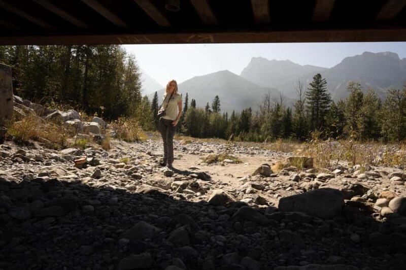 Calgary: Iconic 1a Hwy, Banff, Lake Louise, Canmore Day Trip - Discovering Cochrane and Ghost Lake