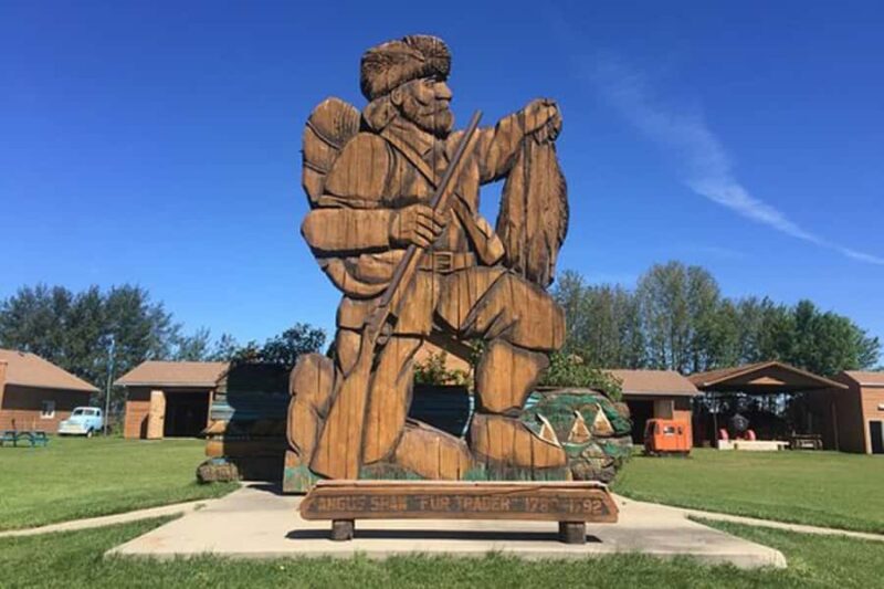 Calgary: In the Land of the Big Tour - From Pickup in Calgary to Scenic Drive