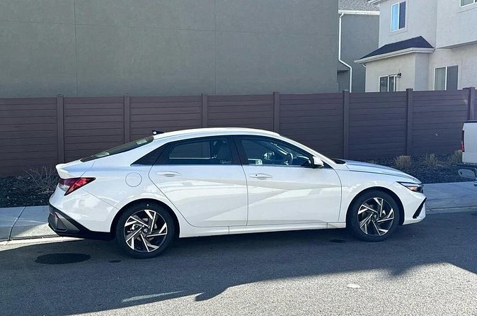 Calgary to Banff Airport Transfer Reliably to the Rockies - Drop-Off at Your Banff Accommodation or Location