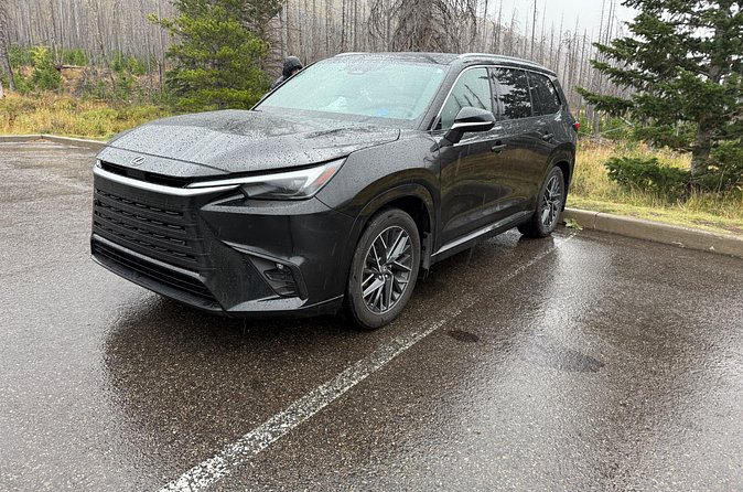 Calgary to Banff, Canmore, Lake Louise, Luxury Lexus TX - The Experience from an Expert Perspective