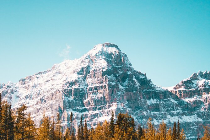 Calgary to Banff/Canmore PRIVATE Shuttle - All-Inclusive Pricing and Park Fees