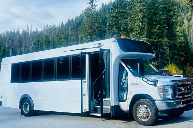 Calgary YYC Airport to Banff Shared Shuttle - The Vehicles and Comfort Features