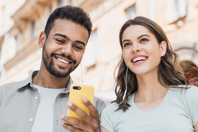 Calgary's Beltline District: a Smartphone Audio Walking Tour - Architectures and Unique Landmarks