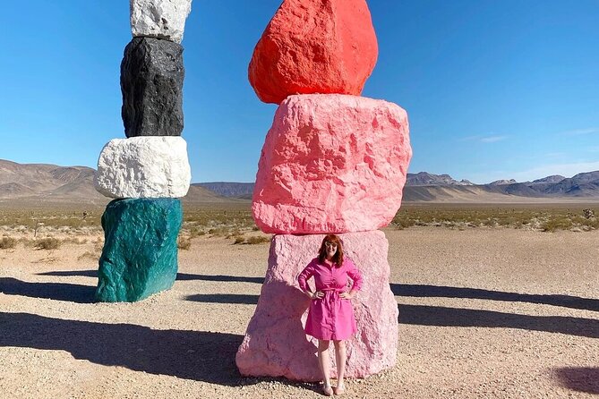 California Desert, Seven Magic Mountains and Las Vegas Sign - Practical Tips for Tour Participants
