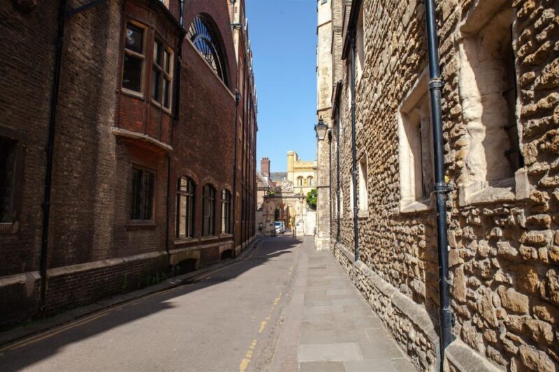 Cambridge: 2-Hour Private University Walking Tour - Discover Cambridge University with an Expert Student Guide