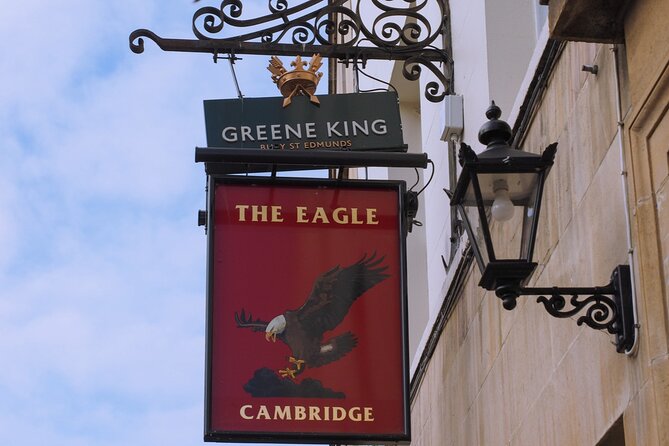 Cambridge Famous Alumni Quest Experience - Viewing C2D and Queens Lane Landmarks